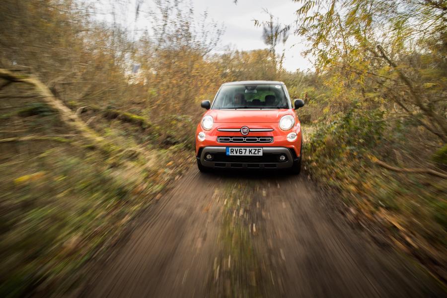  Fiat 500L Cross (330) 2017 года  (UK) (фото 22 из 89)